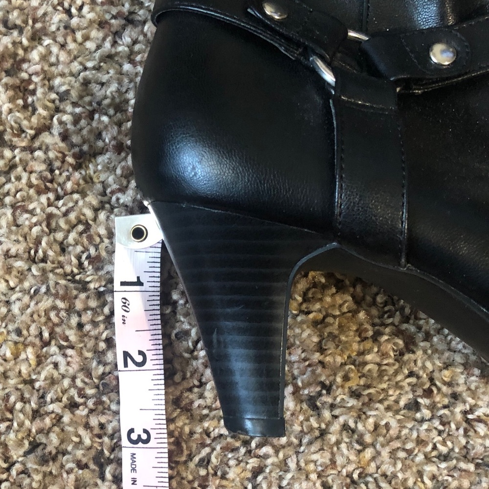 Black Boots - Picture 4 of 6